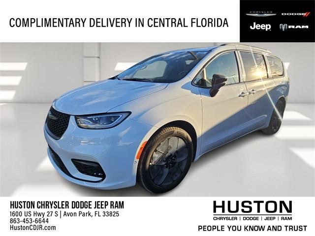 new 2026 Chrysler Pacifica car, priced at $52,000