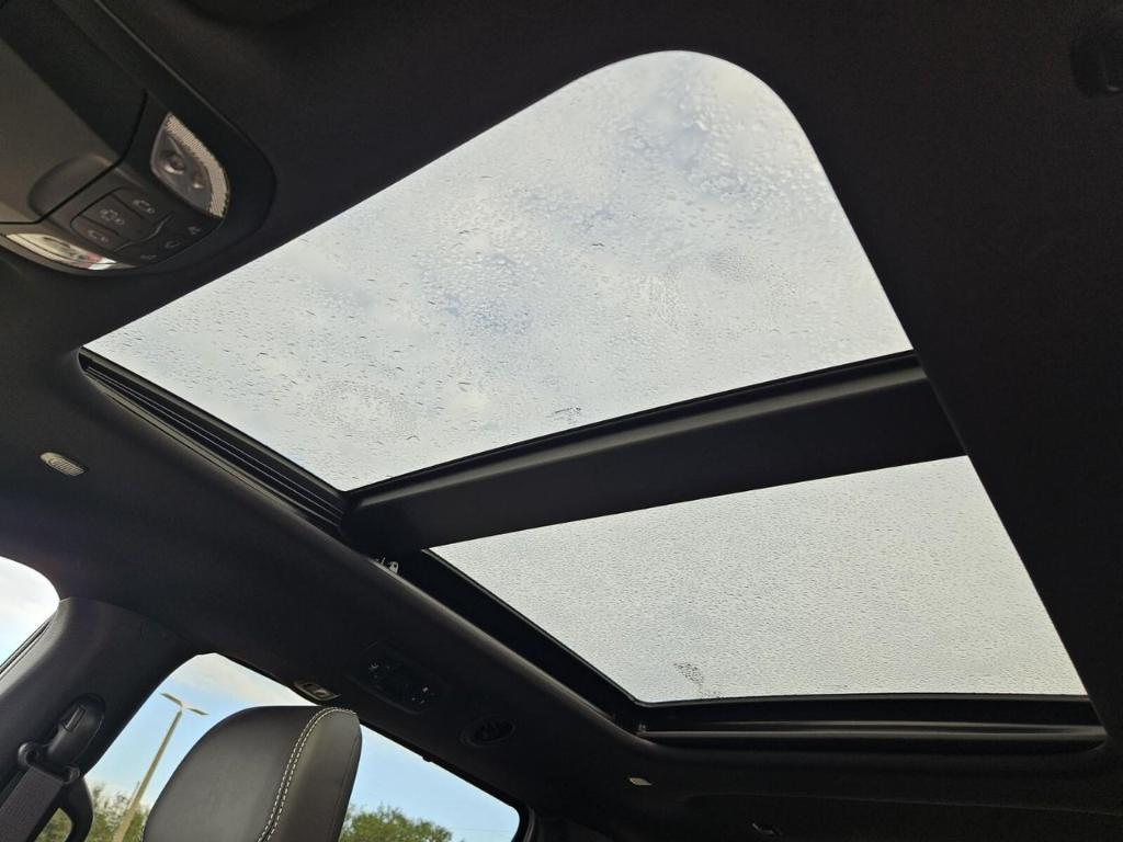 new 2026 Chrysler Pacifica car, priced at $43,925