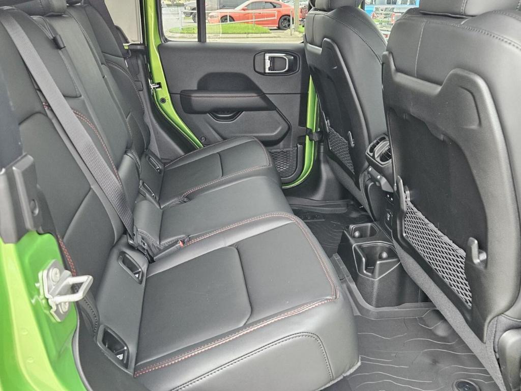 new 2025 Jeep Gladiator car, priced at $48,453