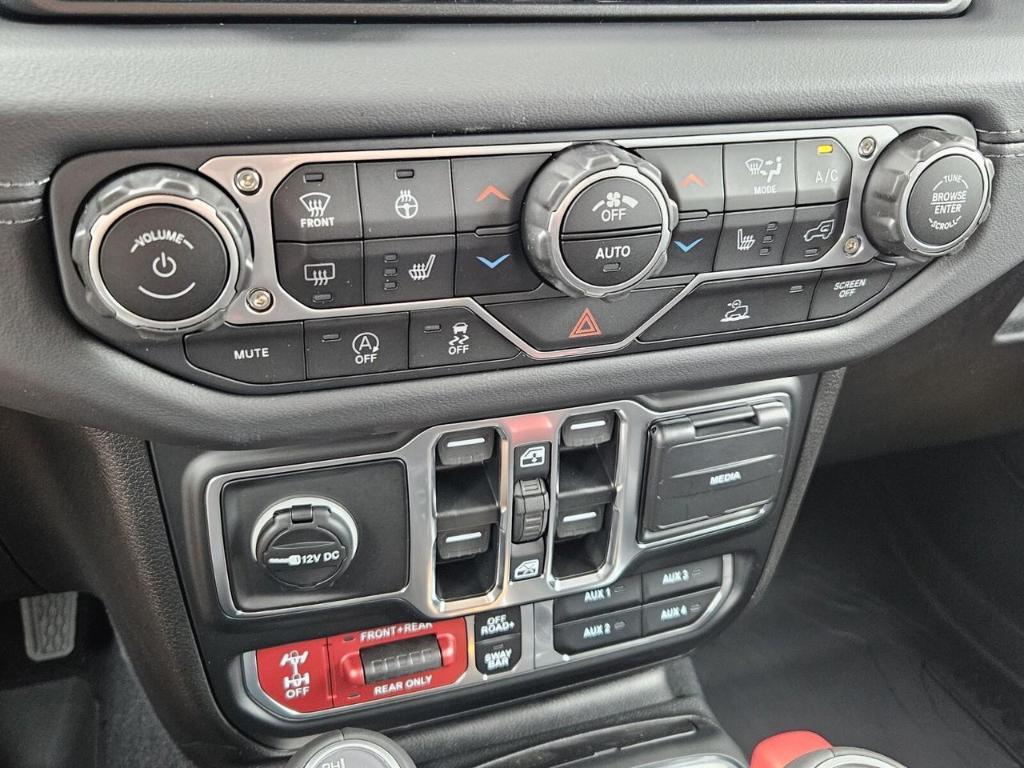 new 2025 Jeep Gladiator car, priced at $48,453