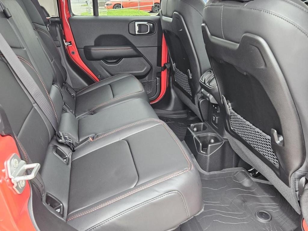new 2025 Jeep Gladiator car, priced at $48,453