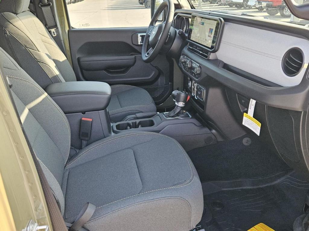 new 2025 Jeep Gladiator car, priced at $41,144