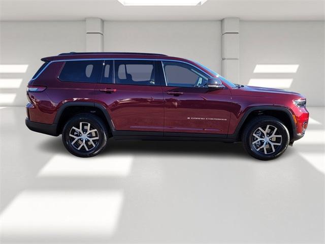 new 2025 Jeep Grand Cherokee L car, priced at $49,335