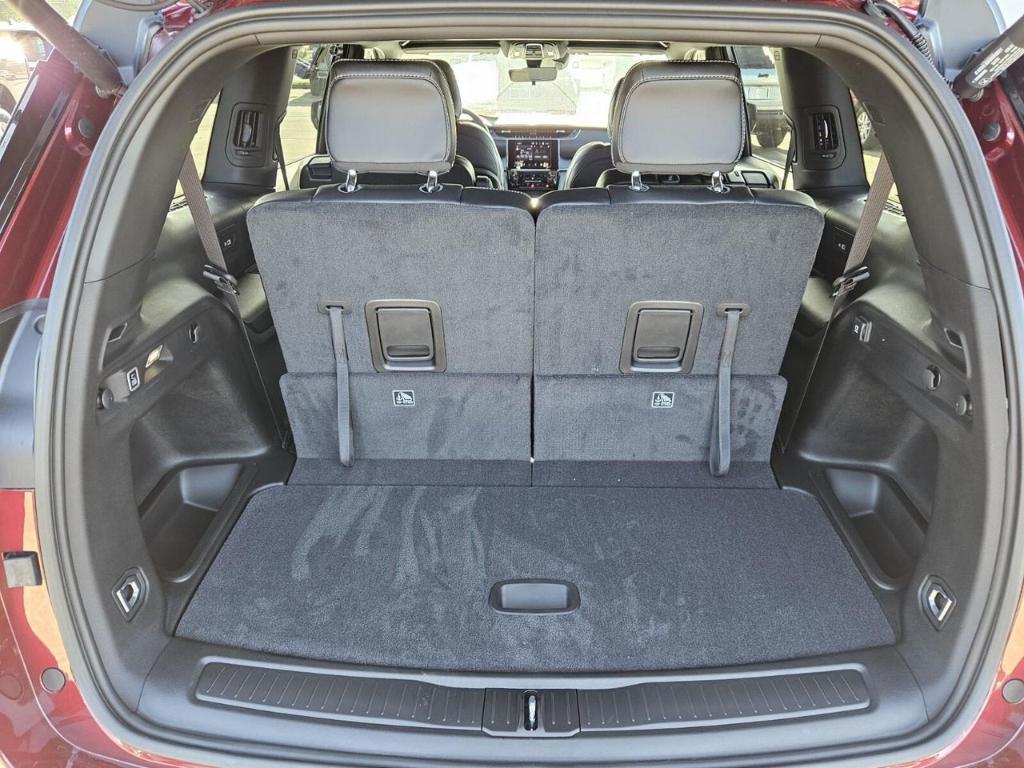 new 2025 Jeep Grand Cherokee L car, priced at $40,356