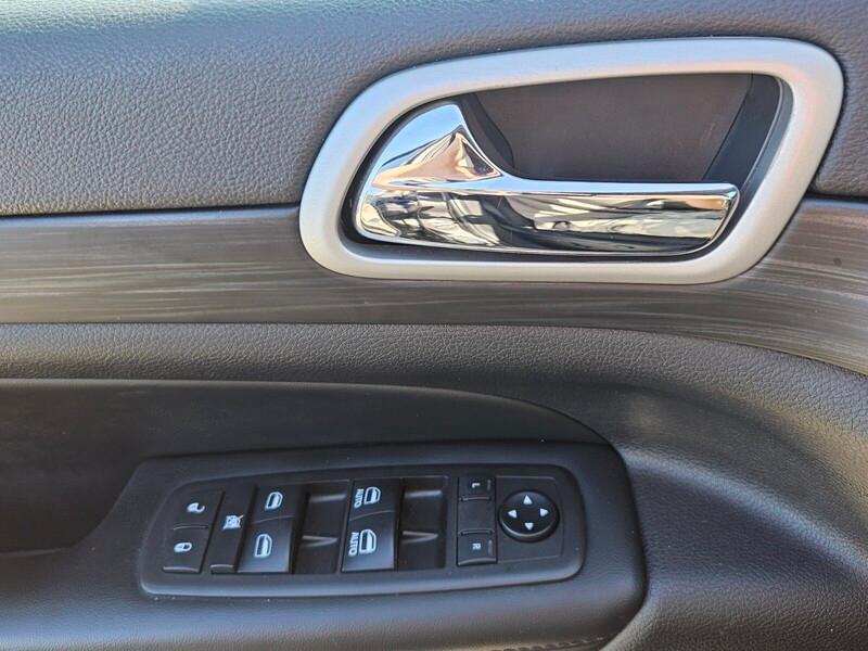 used 2021 Jeep Grand Cherokee car, priced at $21,999