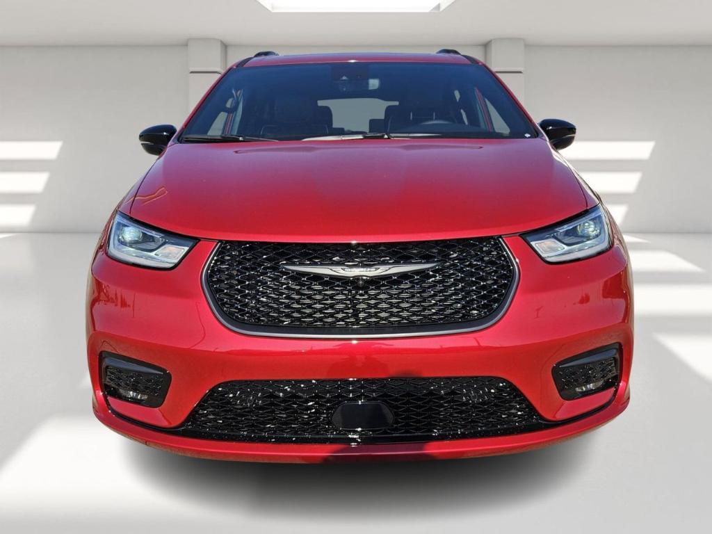 new 2025 Chrysler Pacifica Hybrid car, priced at $57,396