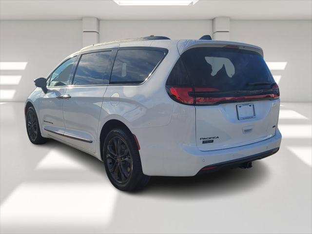 new 2024 Chrysler Pacifica car, priced at $42,345