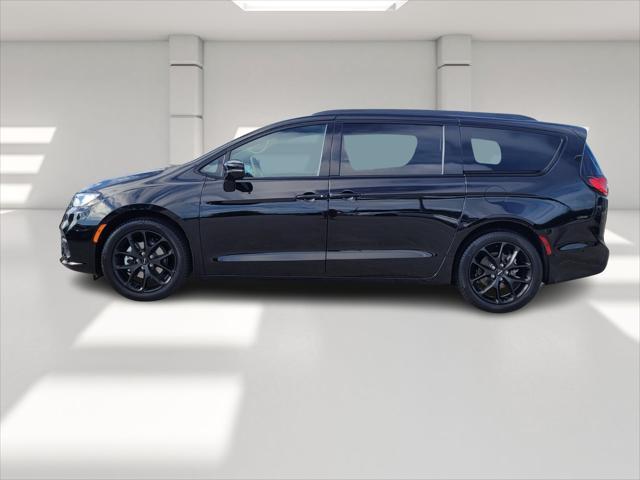 new 2024 Chrysler Pacifica car, priced at $51,710