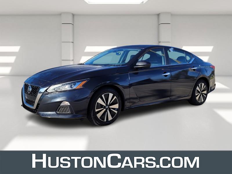 used 2022 Nissan Altima car, priced at $20,999