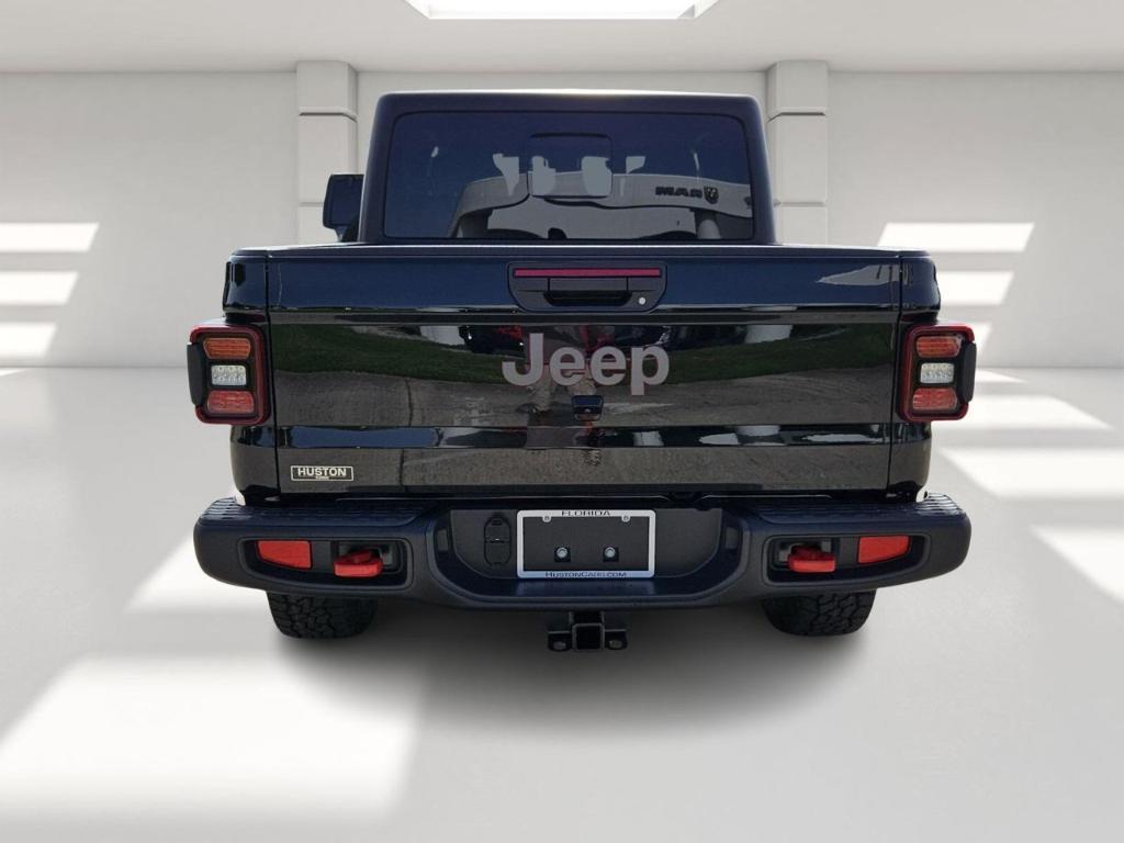new 2025 Jeep Gladiator car, priced at $46,717