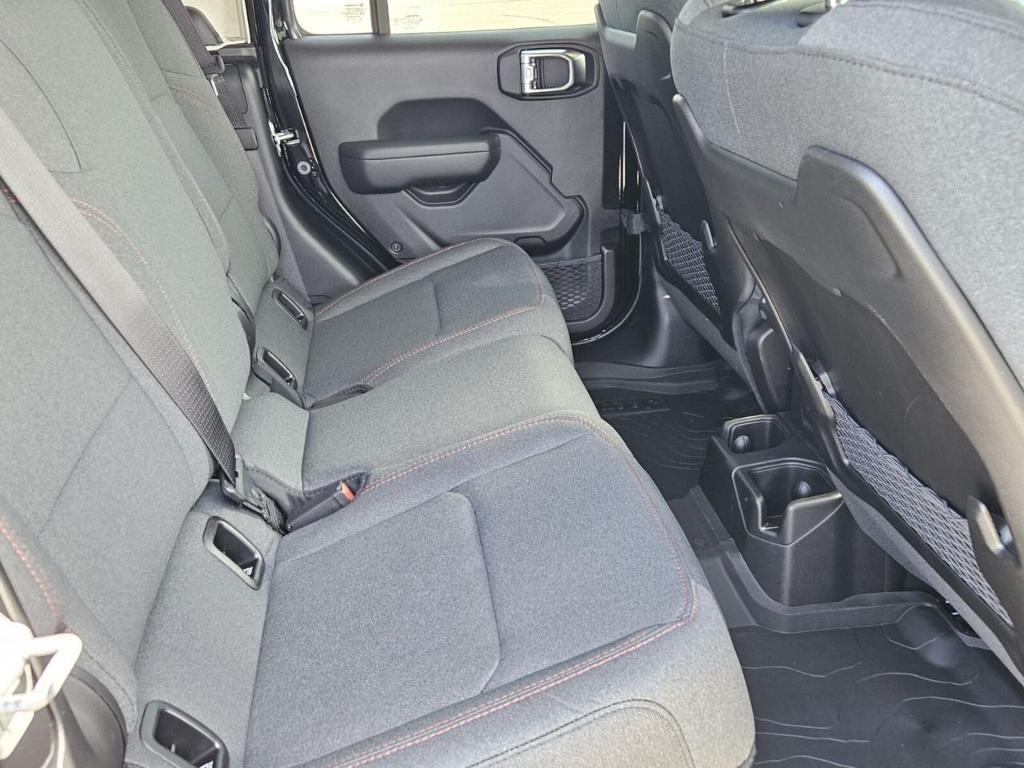new 2025 Jeep Gladiator car, priced at $46,717