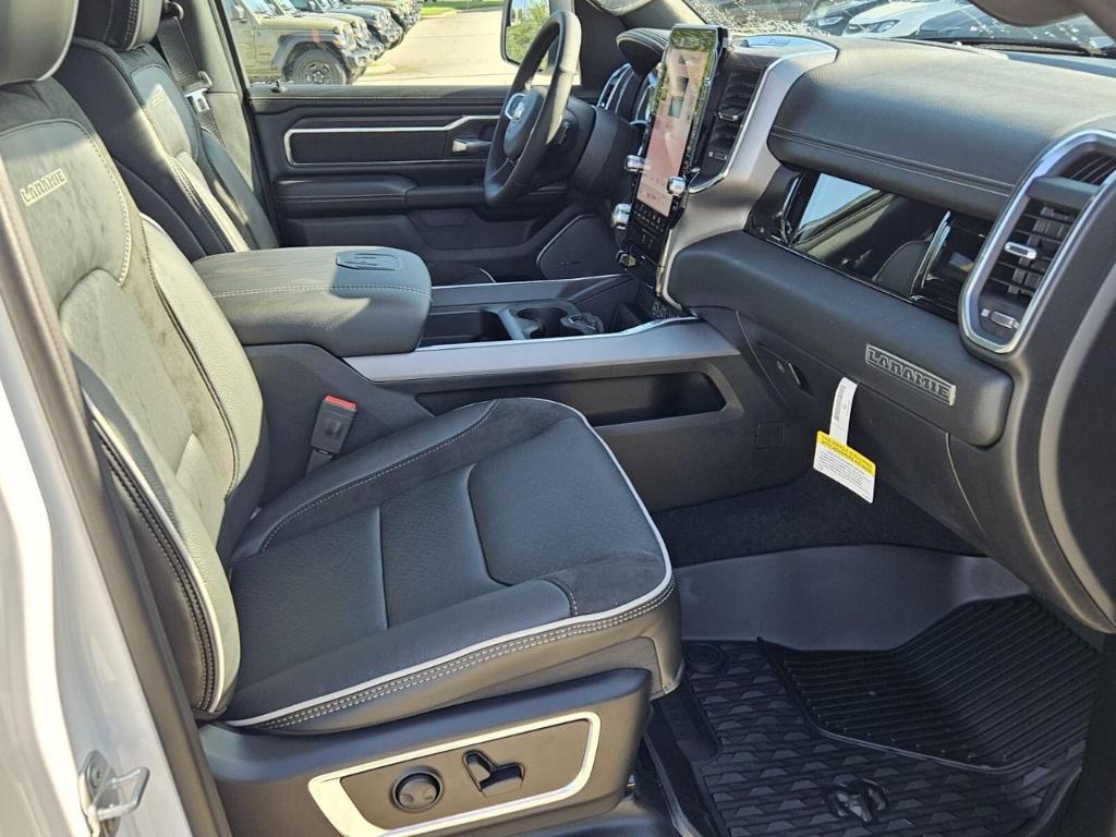 new 2025 Ram 1500 car, priced at $53,577