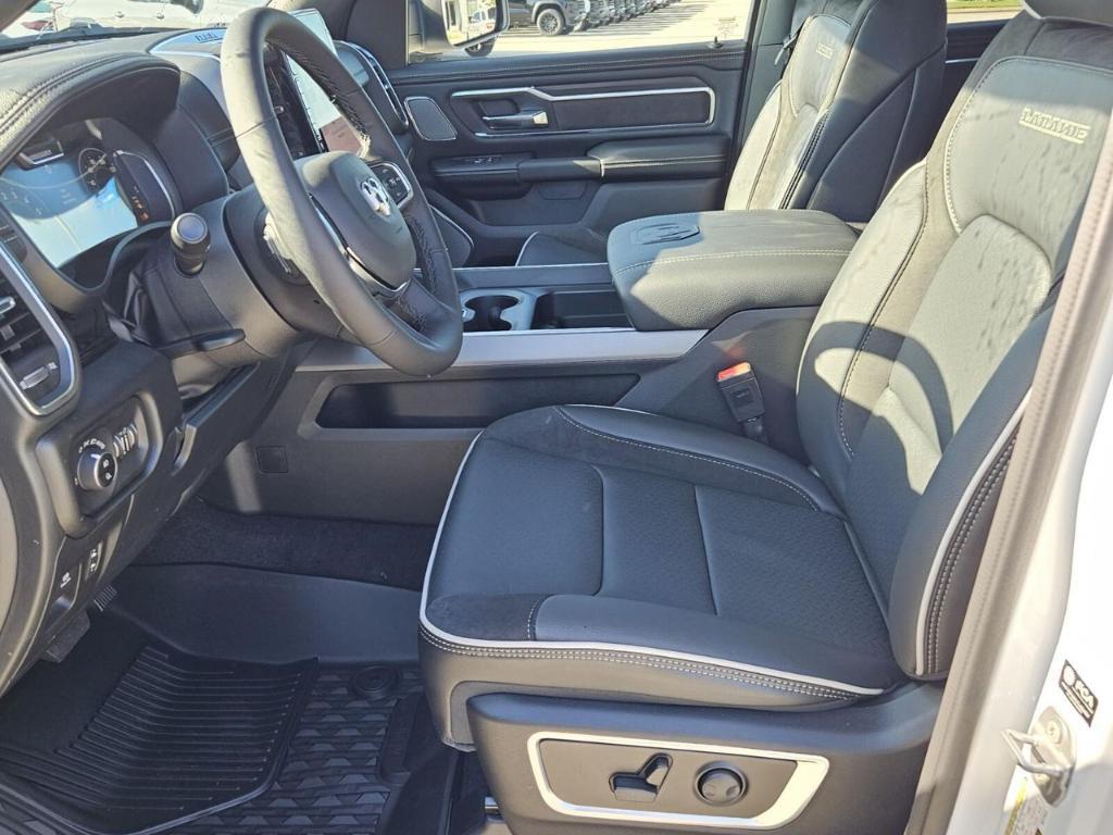 new 2025 Ram 1500 car, priced at $53,577