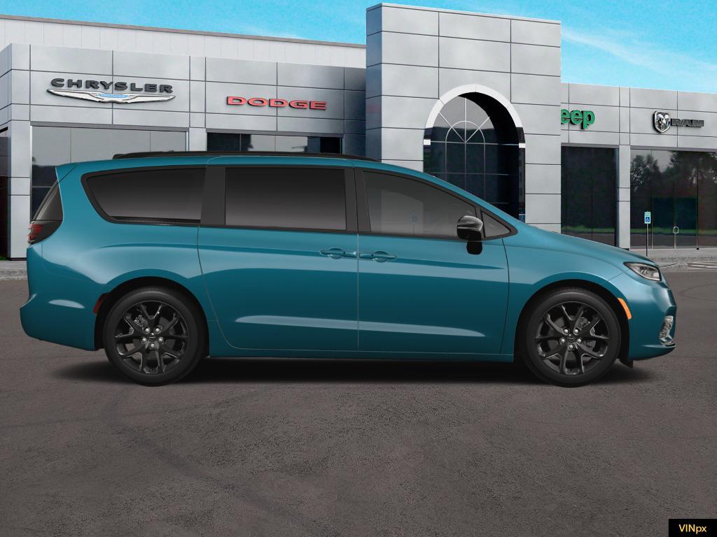 new 2025 Chrysler Pacifica car, priced at $47,041
