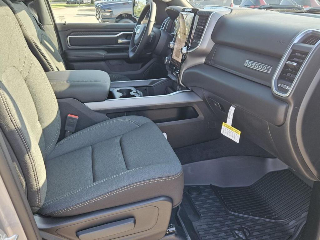 new 2025 Ram 1500 car, priced at $45,731
