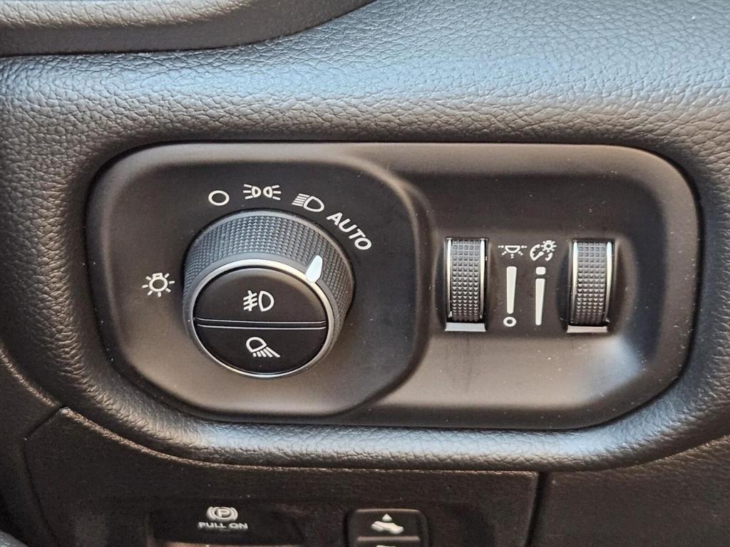 new 2025 Ram 1500 car, priced at $45,731