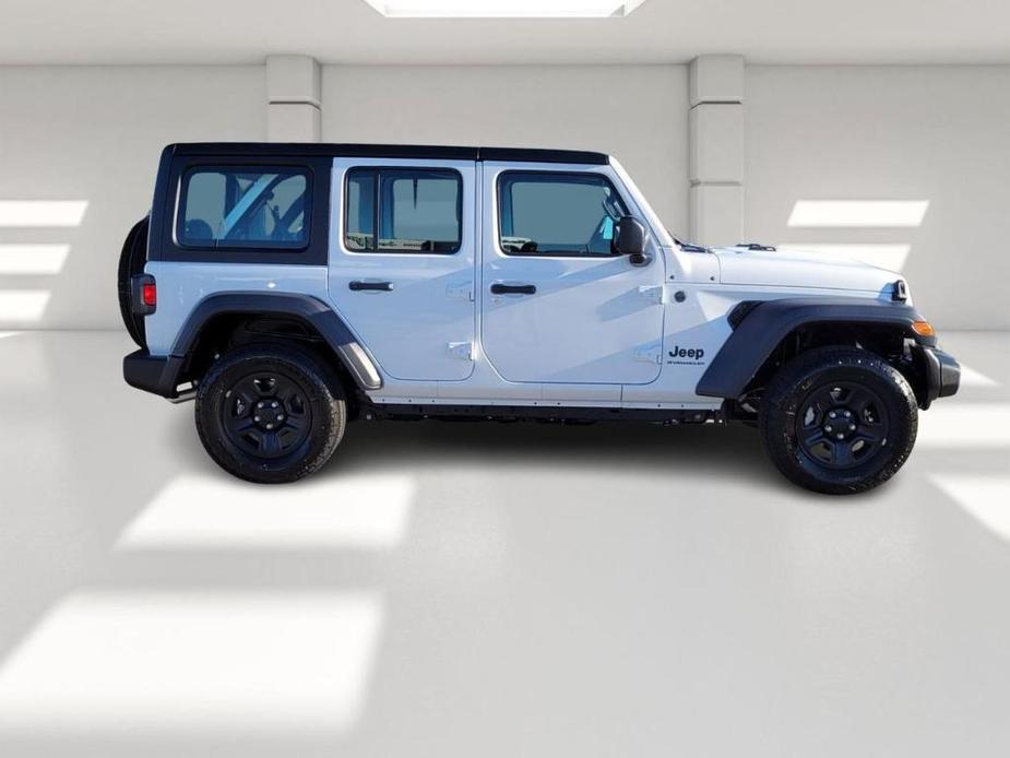 new 2025 Jeep Wrangler car, priced at $40,555