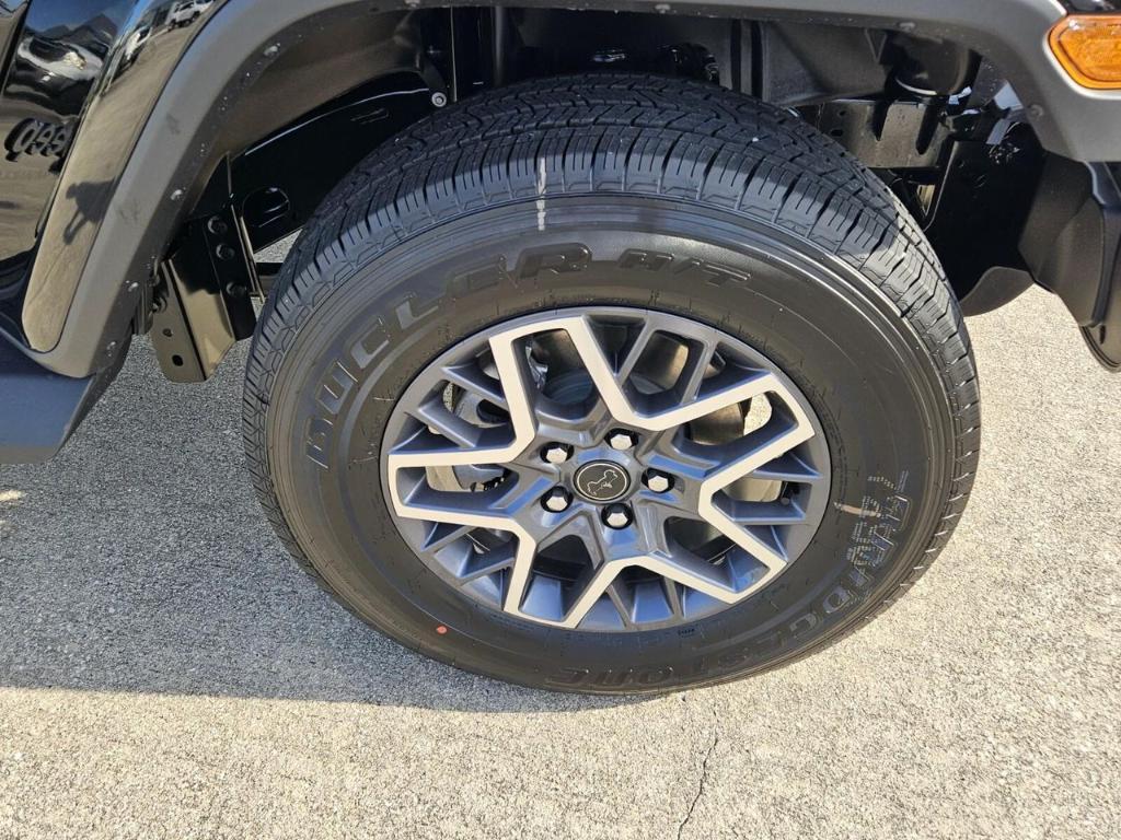 new 2025 Jeep Wrangler car, priced at $48,257
