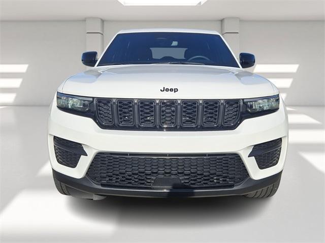 used 2023 Jeep Grand Cherokee car, priced at $29,999