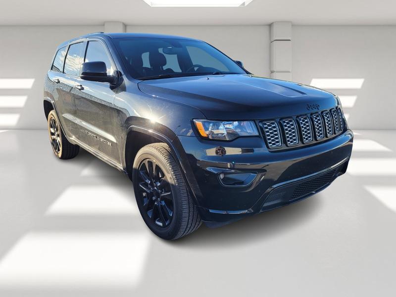 used 2022 Jeep Grand Cherokee WK car, priced at $30,355