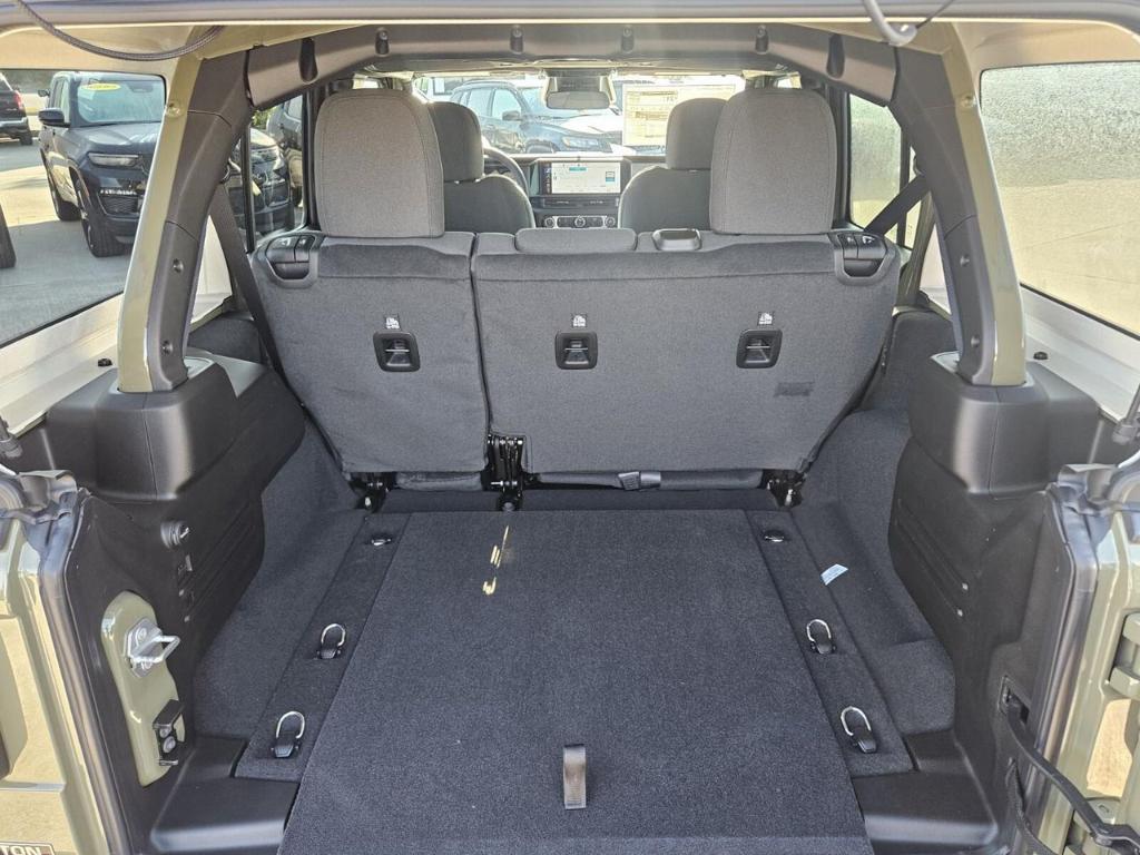 new 2026 Jeep Wrangler car, priced at $46,937