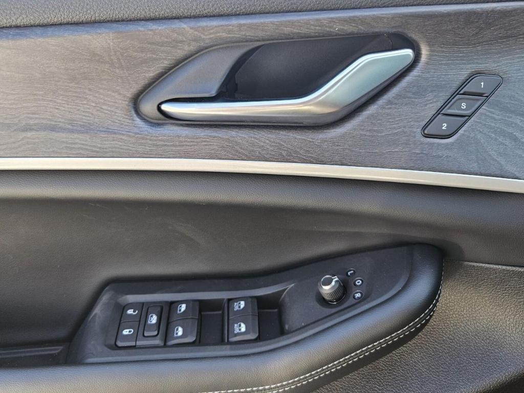 new 2025 Jeep Grand Cherokee car, priced at $41,600