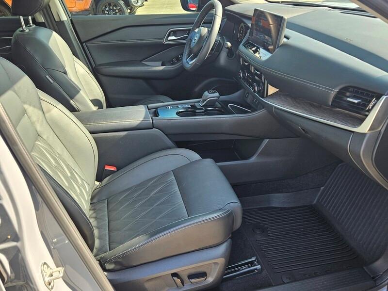 used 2024 Nissan Rogue car, priced at $33,518