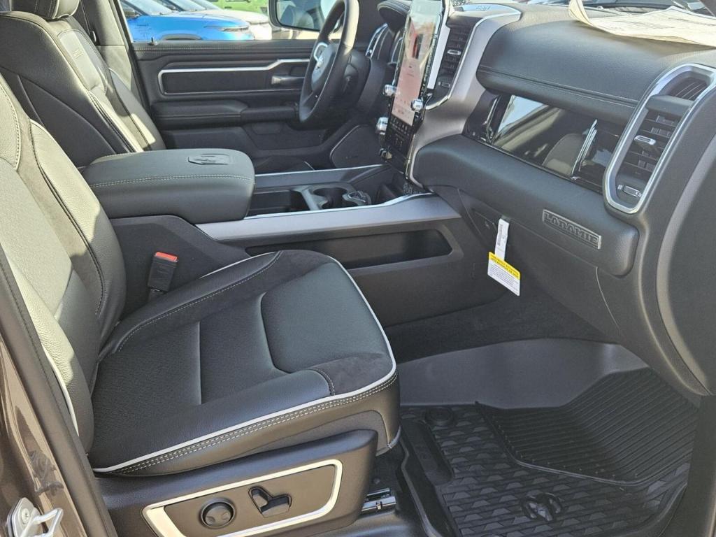 new 2025 Ram 1500 car, priced at $51,917