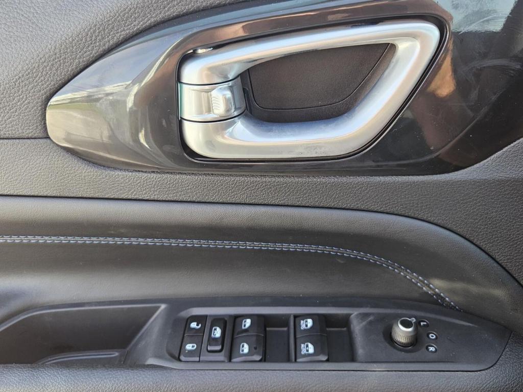 new 2025 Jeep Compass car, priced at $28,432
