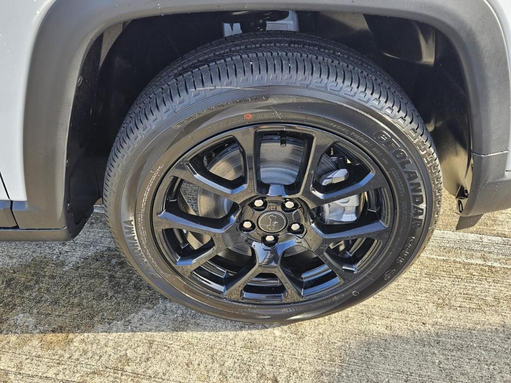 new 2025 Jeep Compass car, priced at $28,432