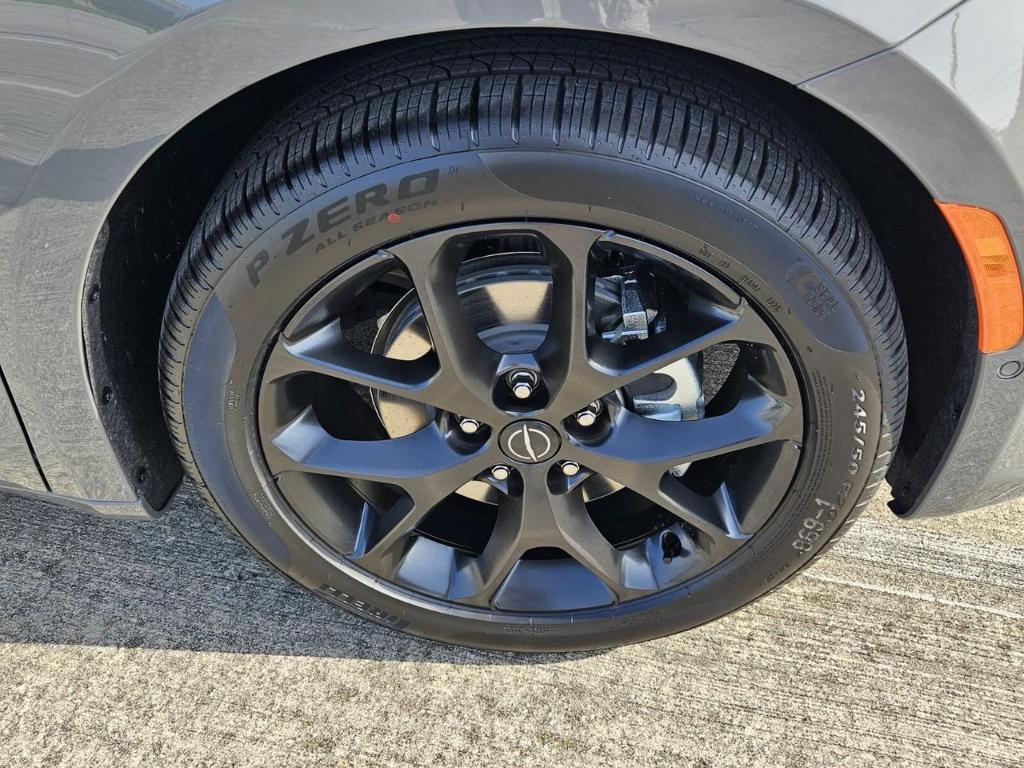 new 2025 Chrysler Pacifica car, priced at $47,041