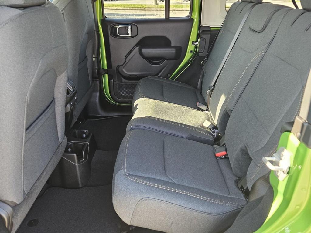 new 2025 Jeep Wrangler car, priced at $40,612