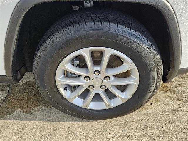 used 2021 Jeep Grand Cherokee car, priced at $20,999
