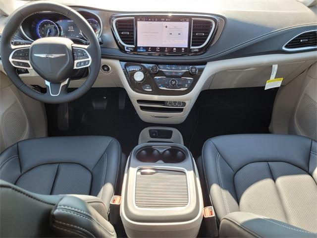 new 2024 Chrysler Pacifica car, priced at $41,445