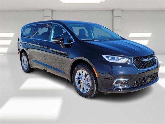 new 2024 Chrysler Pacifica car, priced at $41,445