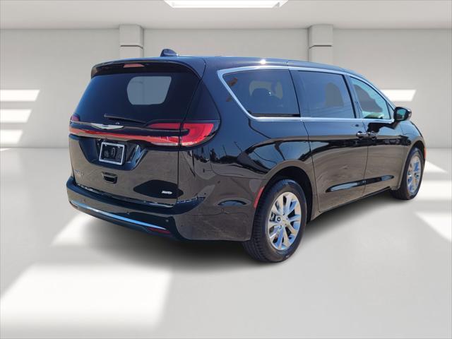 new 2024 Chrysler Pacifica car, priced at $41,445