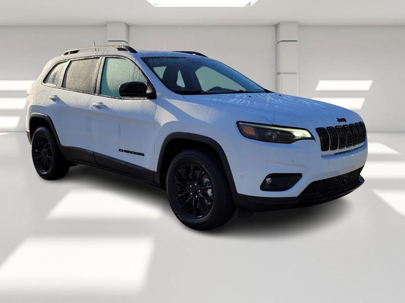 used 2023 Jeep Cherokee car, priced at $24,981