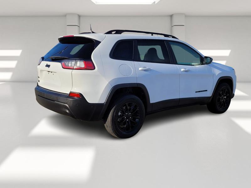 used 2023 Jeep Cherokee car, priced at $24,981