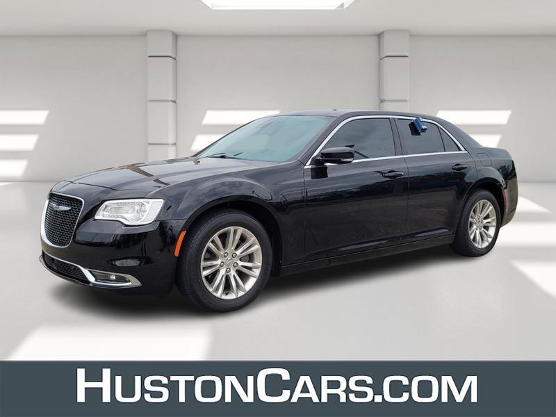 used 2021 Chrysler 300 car, priced at $22,583