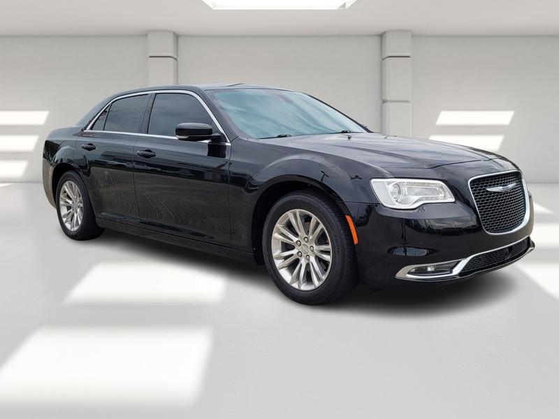 used 2021 Chrysler 300 car, priced at $22,583