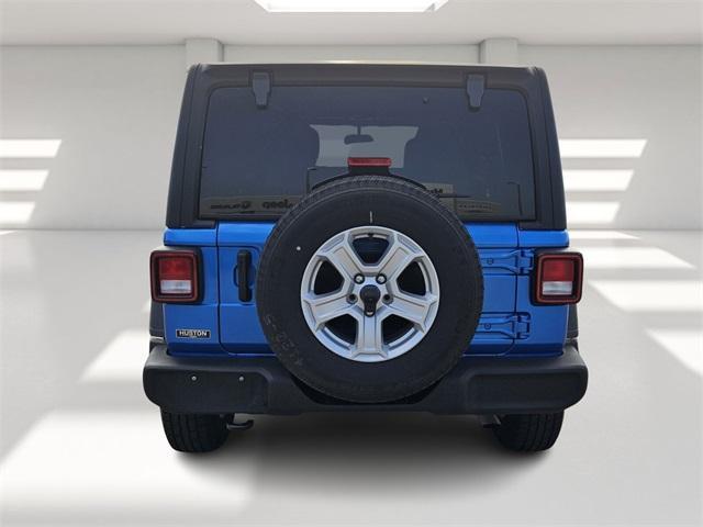 used 2022 Jeep Wrangler Unlimited car, priced at $28,401