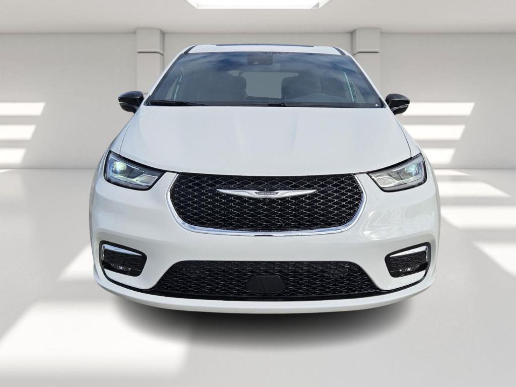 new 2026 Chrysler Pacifica car, priced at $41,286
