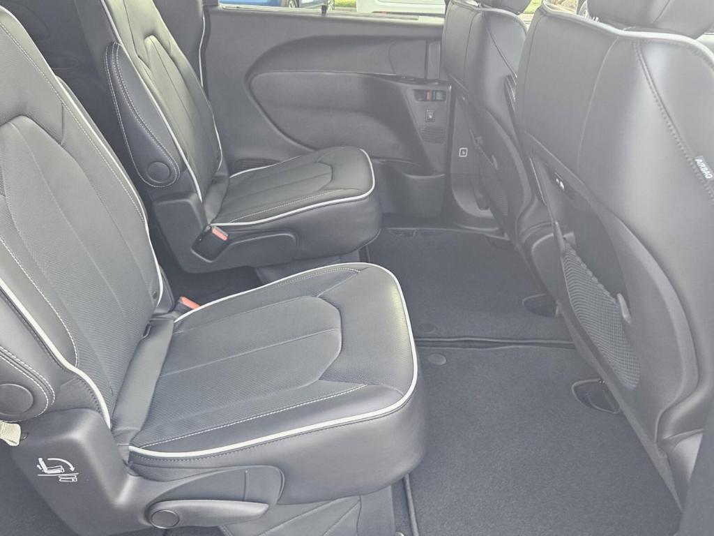 new 2026 Chrysler Pacifica car, priced at $41,286