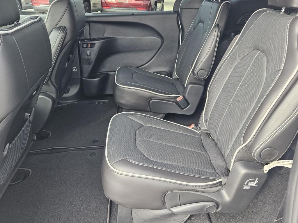 new 2026 Chrysler Pacifica car, priced at $41,286