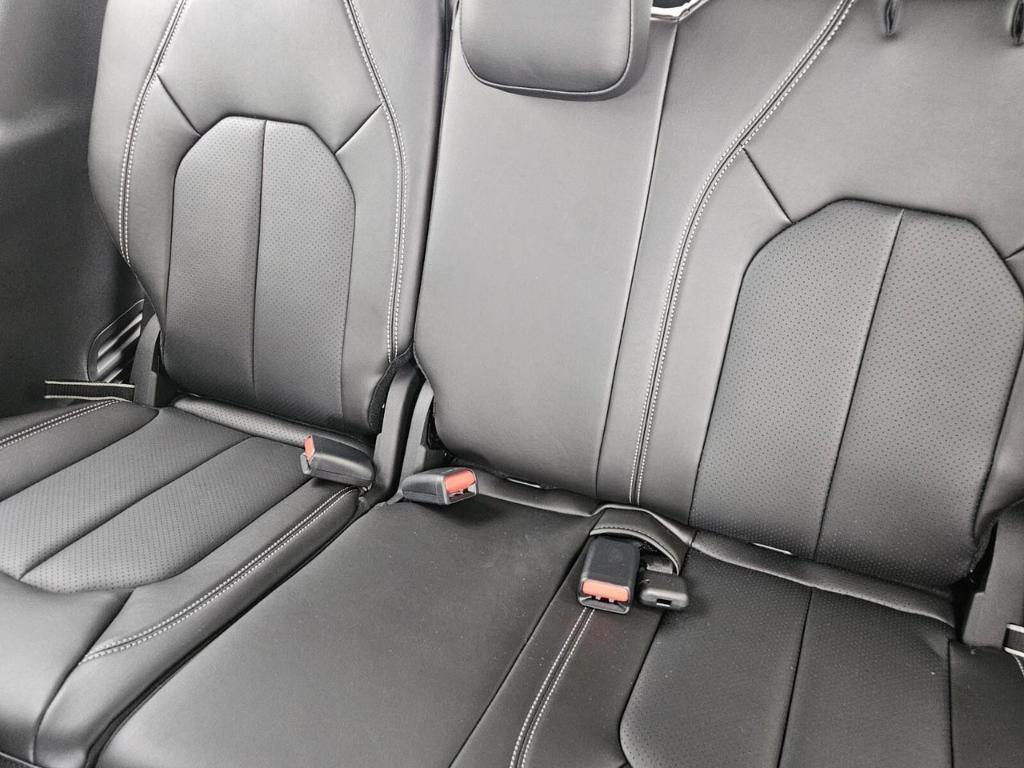 new 2025 Chrysler Voyager car, priced at $39,511
