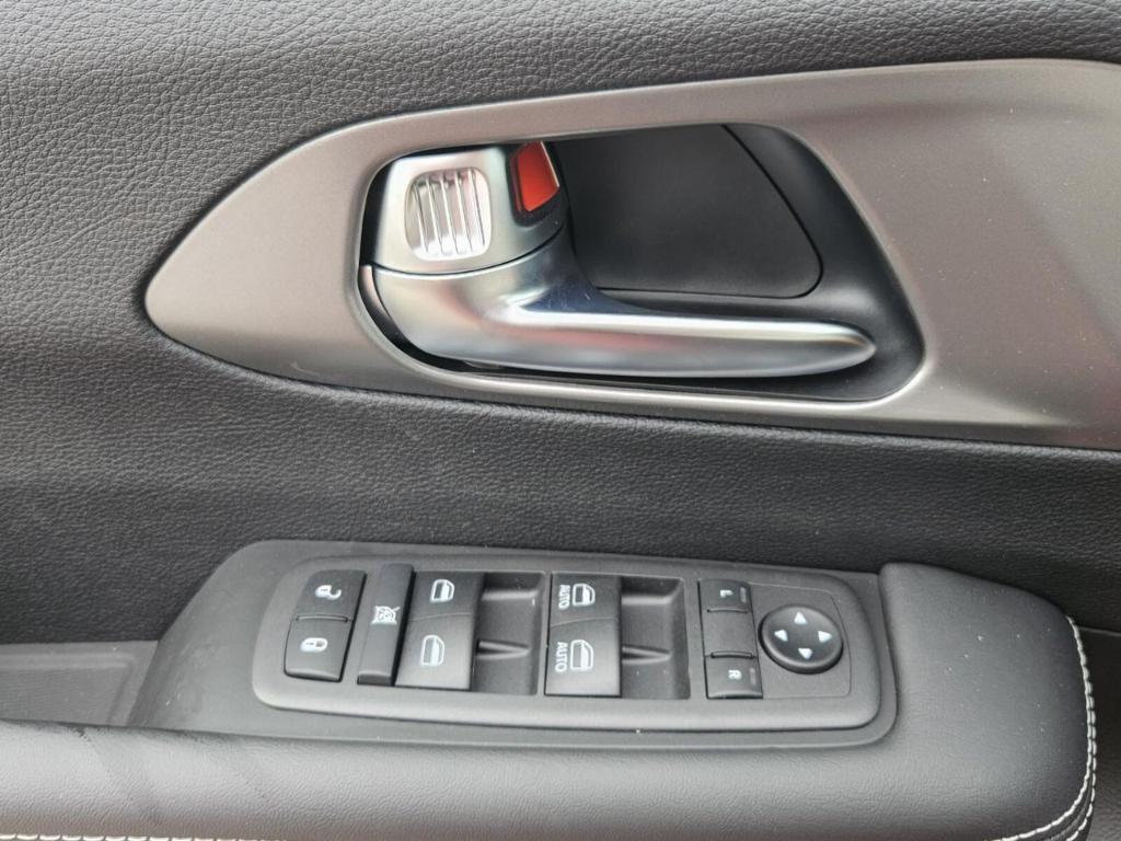 new 2025 Chrysler Voyager car, priced at $39,511
