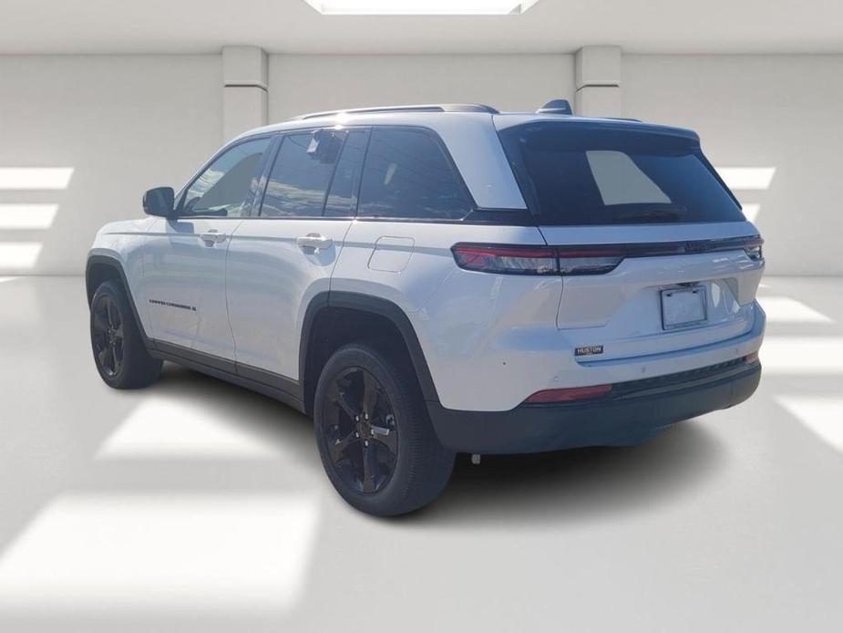 new 2024 Jeep Grand Cherokee car, priced at $41,830