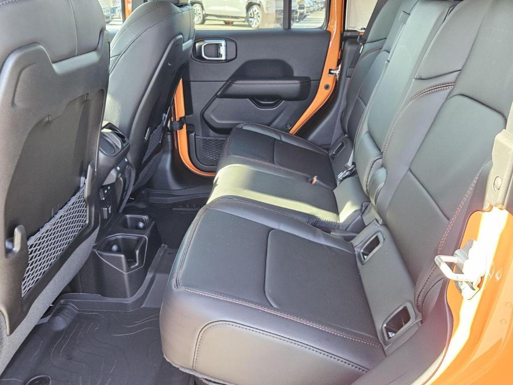 new 2025 Jeep Gladiator car, priced at $48,714