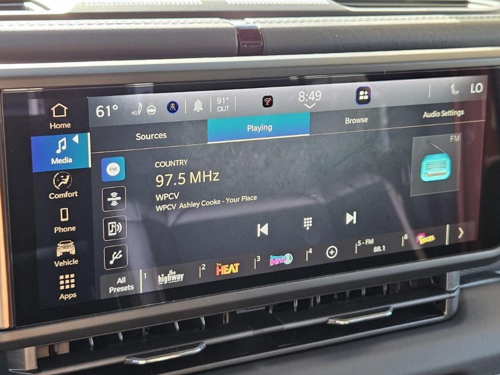 new 2025 Jeep Gladiator car, priced at $48,714