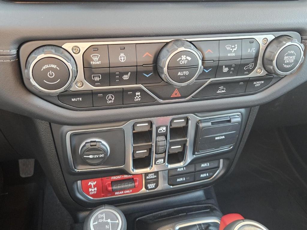 new 2025 Jeep Gladiator car, priced at $47,577